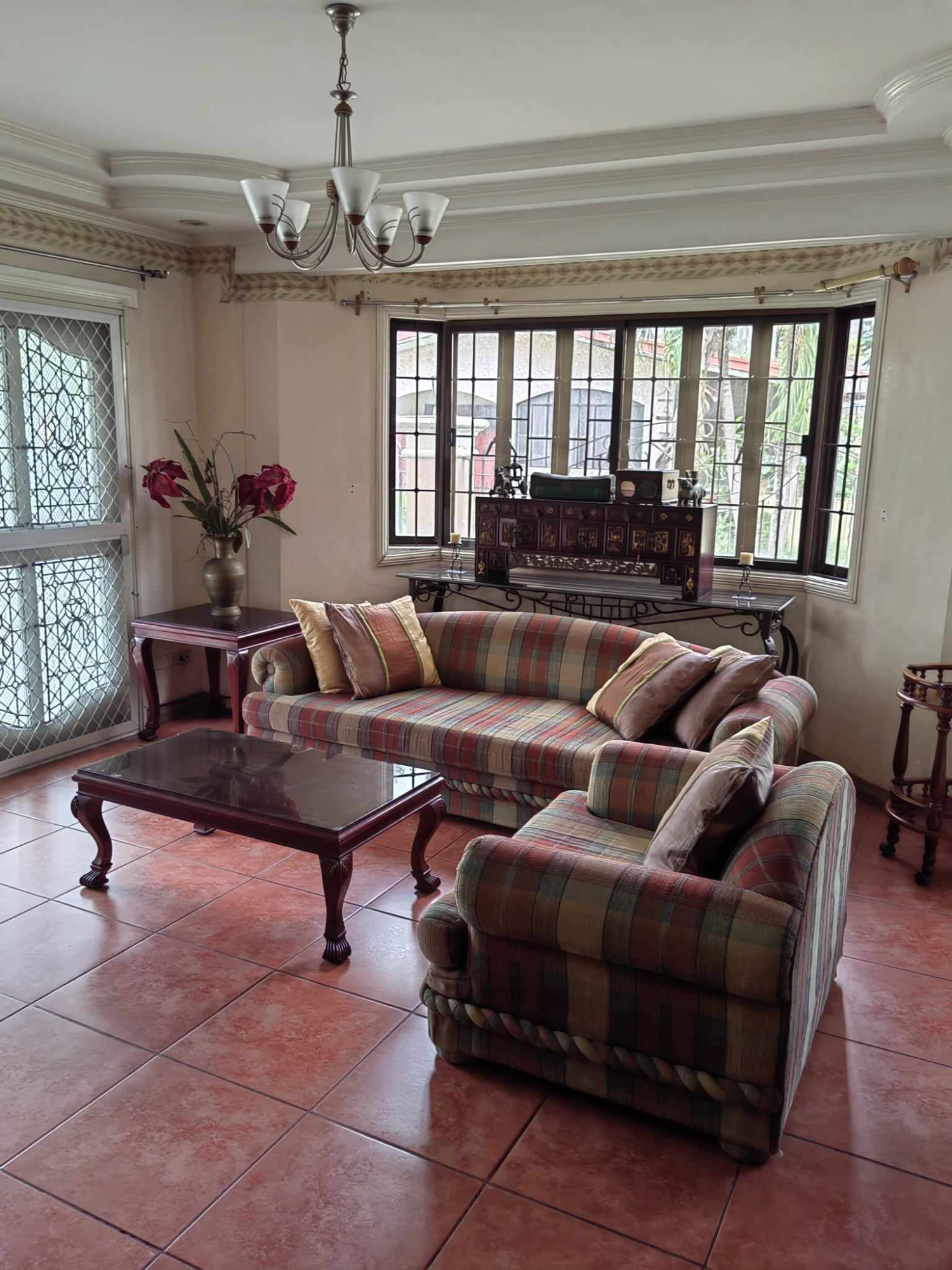 FULLY FURNISHED HOUSE & LOT, STA. ROSA, LAGUNA