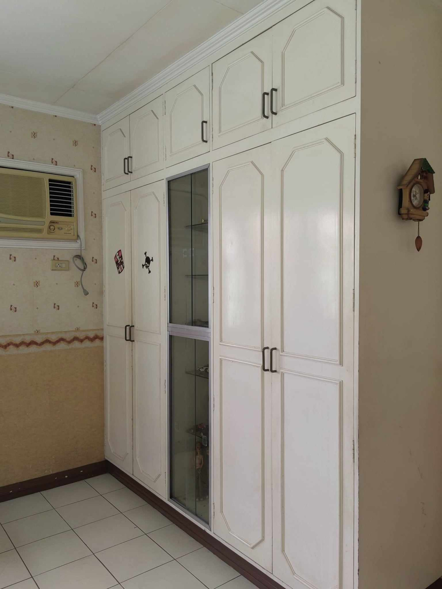 FULLY FURNISHED HOUSE & LOT, STA. ROSA, LAGUNA