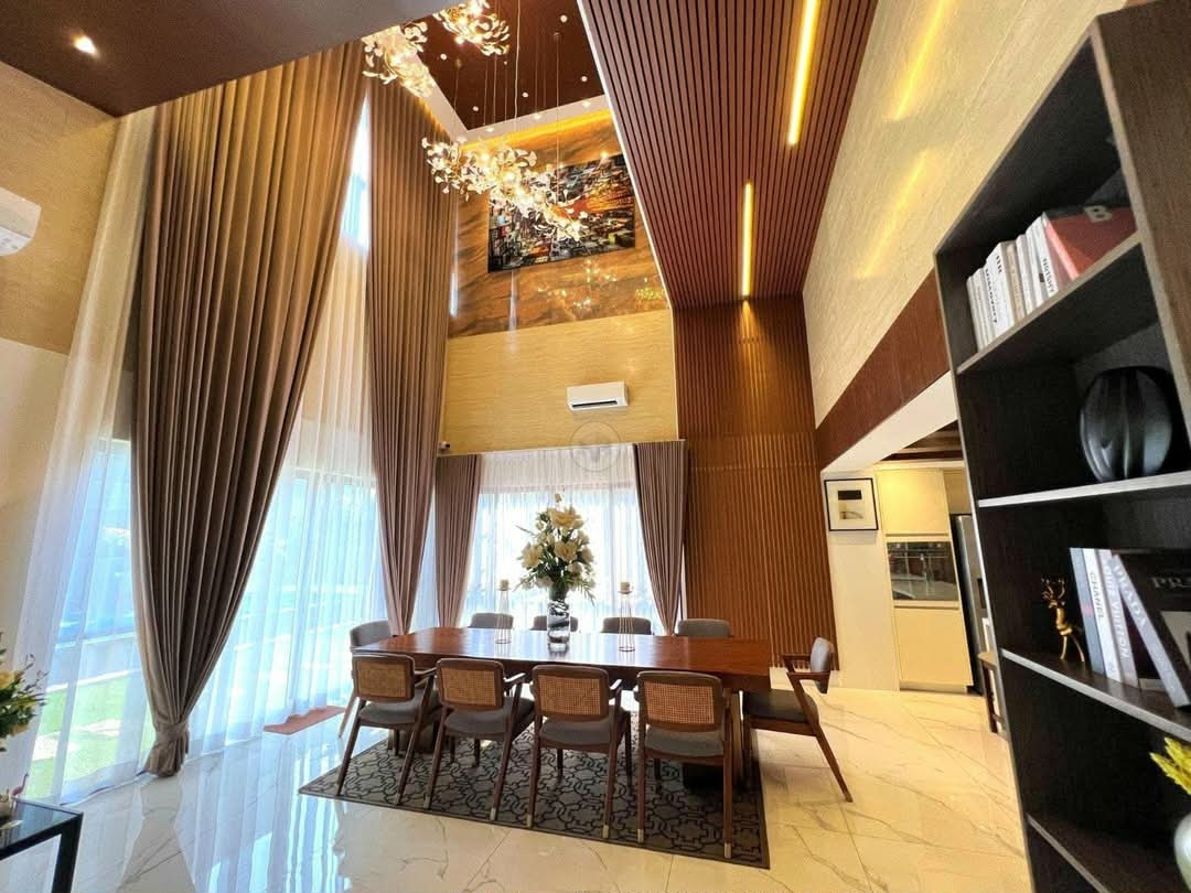 Brand New House and Lot in Multinational Village