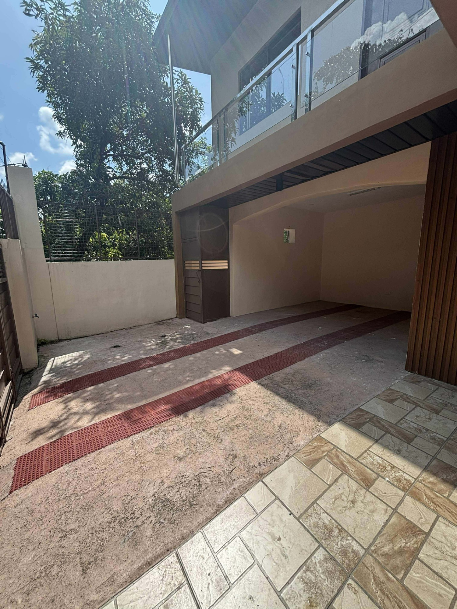 🏠 Someone spent ₱3M renovating this. You just move in.