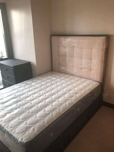 🏙️ The whole of Makati is a 5-minute walk from your front door. ₱13M fully furnished.