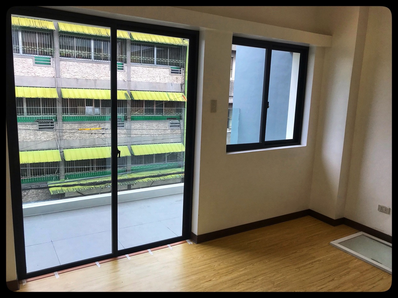 There are family homes that look right on the listing photos.