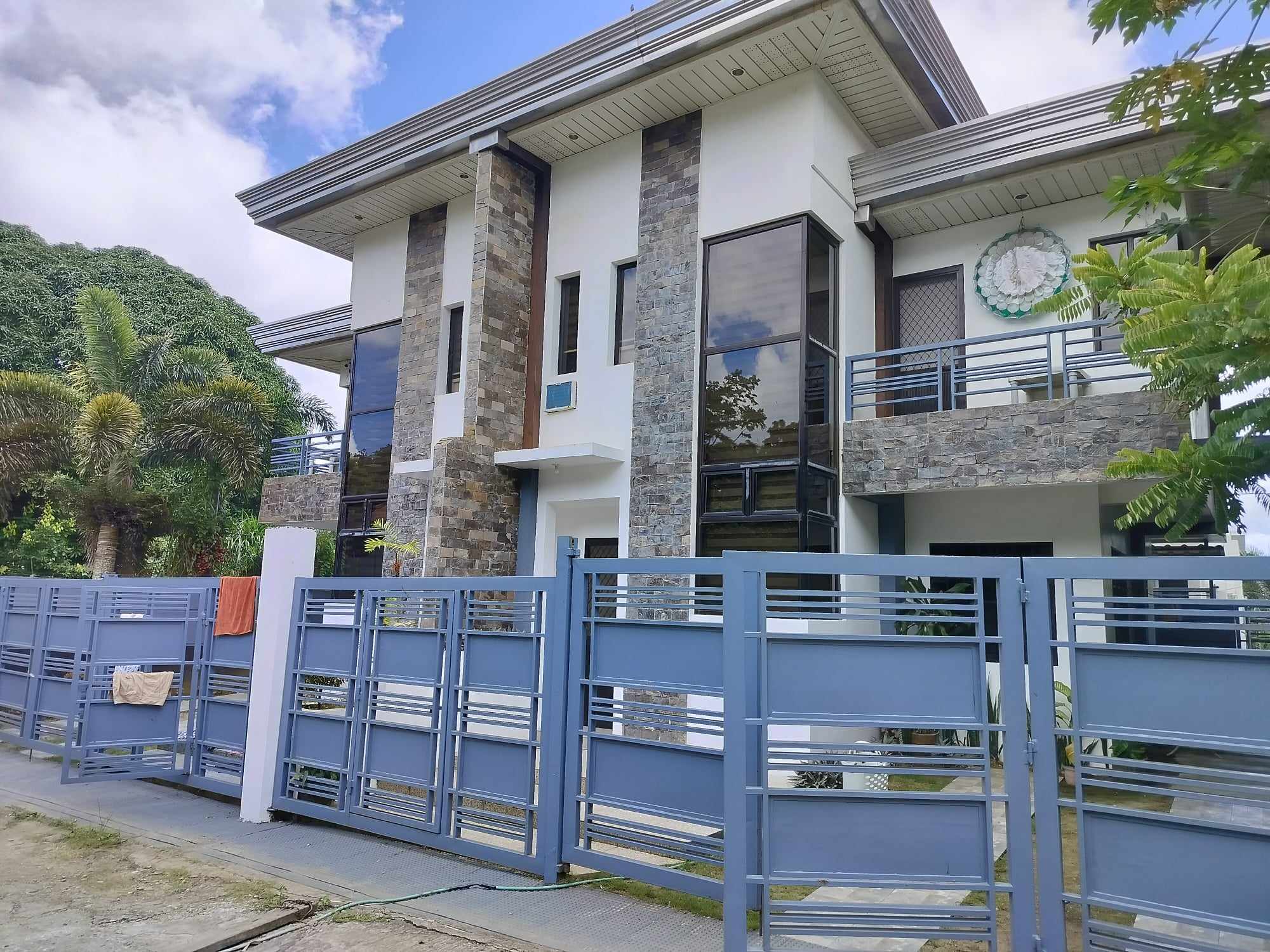 Tagaytay Duplex