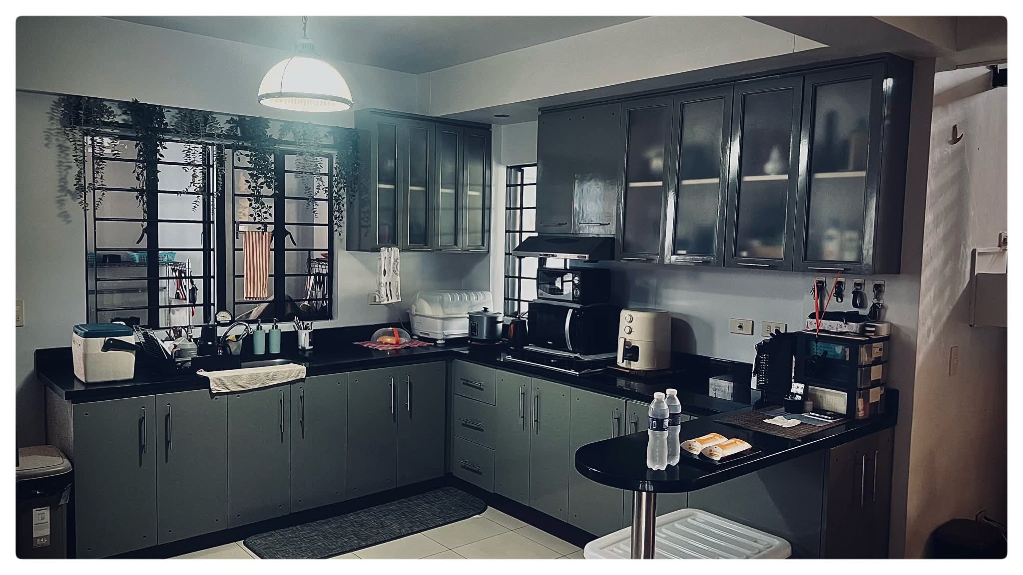 Modern House and lot in Rancho 4 Marikina